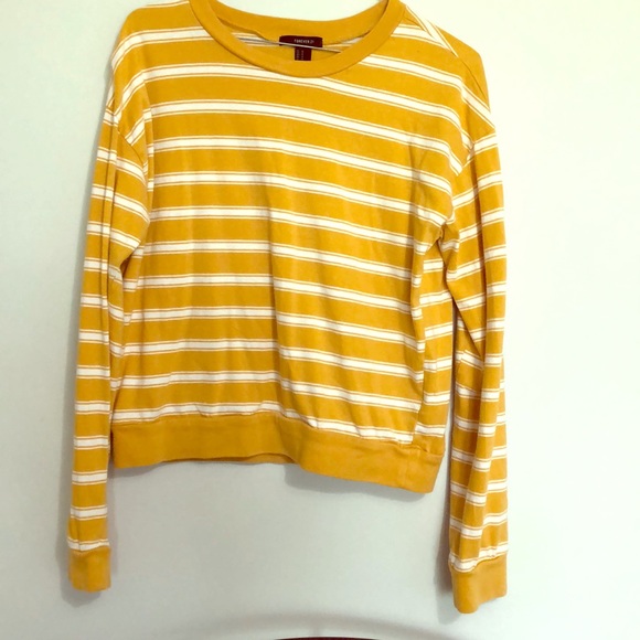 Yellow and white striped long-sleeved shirt - Picture 2 of 4